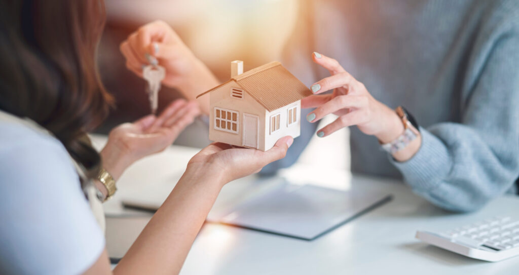 Choose the Right Estate Agent in Swindon | Miles Bryon Selling Your Home Estate