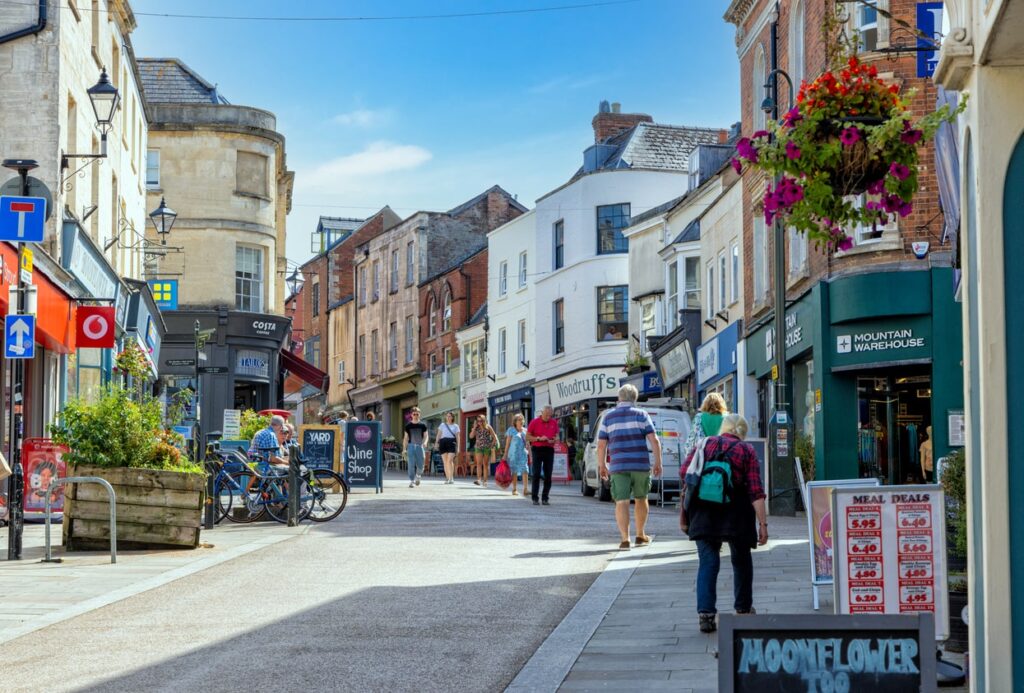 Area Guide to Gloucestershire Living | Miles Bryon Area Guide to Gloucestershire Living