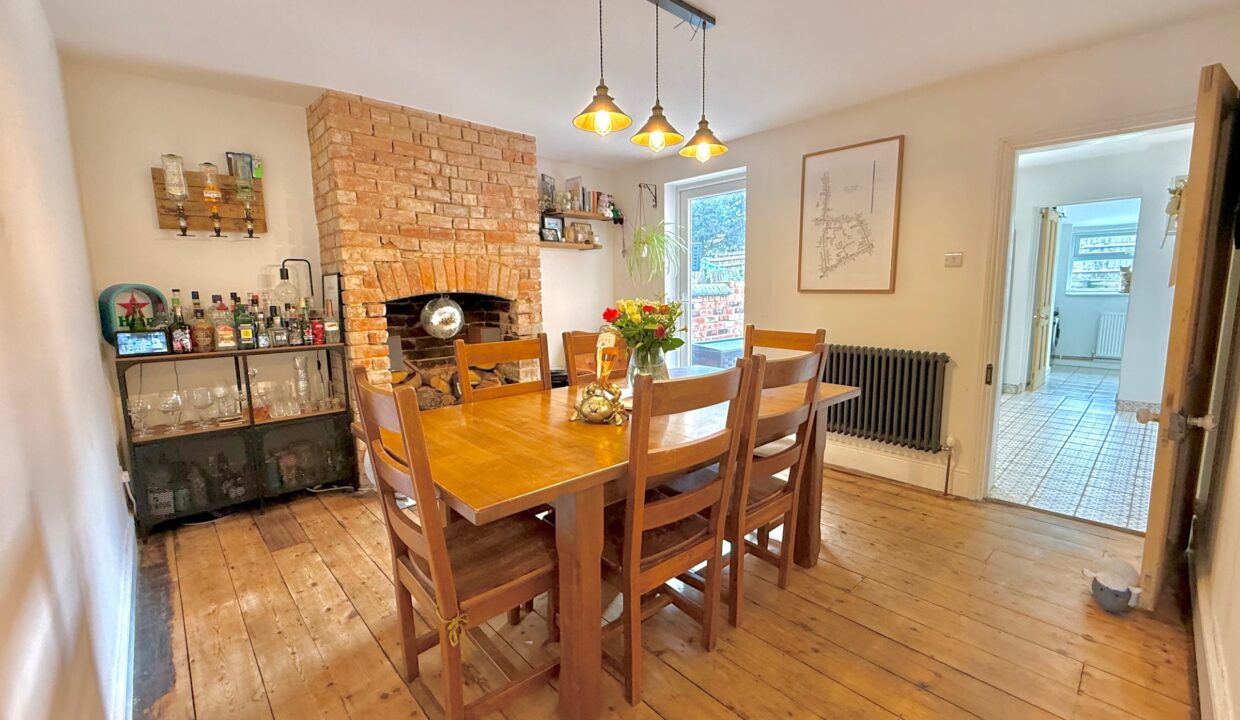 14184.jpg