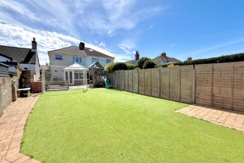 17032.jpg